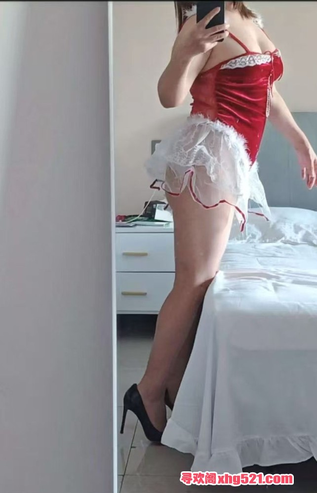 164449ah4r9ruoakxuenhn.jpg